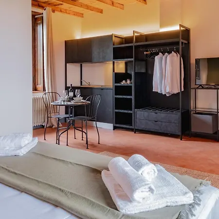 Relais Macconago Bed & Breakfast Rogeredo