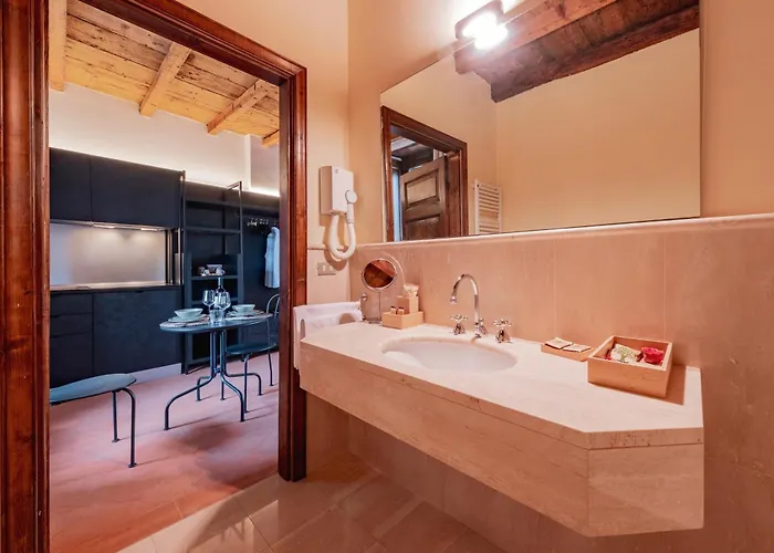 Nocleg ze śniadaniem Relais Macconago 3*